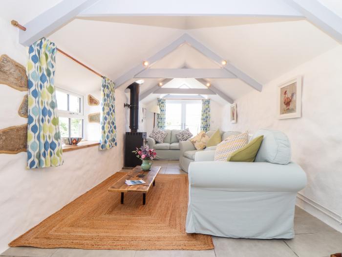 The Barn at Trevothen Farm, Coverack, Cornwall. Two-bedroom barn conversion with sea glimpses, WiFi.