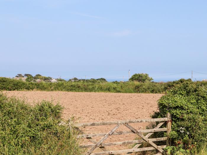 The Barn at Trevothen Farm, Coverack, Cornwall. Two-bedroom barn conversion with sea glimpses, WiFi.