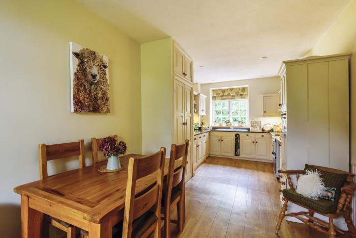 Waterloo Mill Cottage, Wotton-Under-Edge, Gloucestershire. Close to amenities. Families. In an AONB.