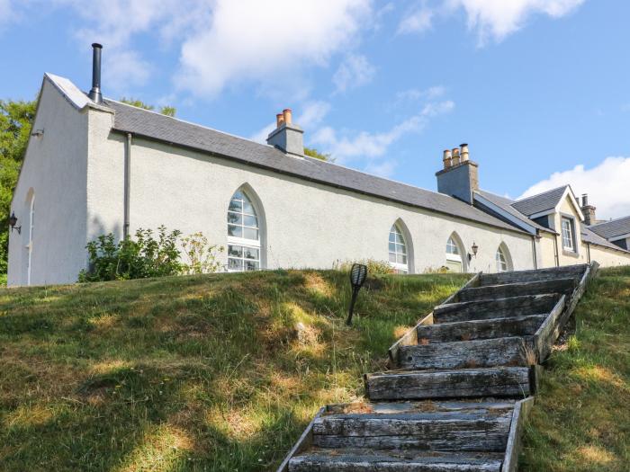 The Old Schoolhouse, Morar near Mallaig, Inverness. Off-road parking. Stunning views. En-suite rooms