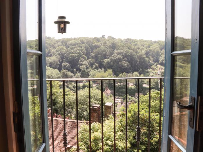 The Olde Drill House in Ironbridge, Shropshire. Two-bedroom, riverside home. Close to shops and pubs