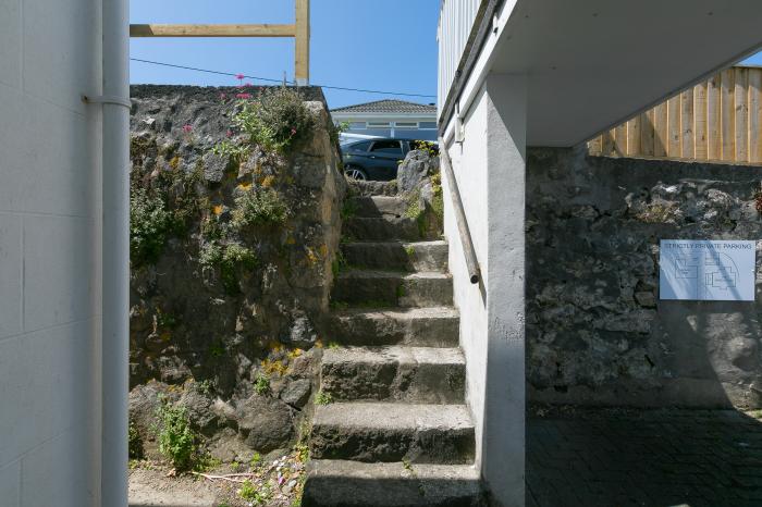 2 Sycamore Apartments, Carbis Bay, Cornwall. Ground-floor base. 2-beds. Pet friendly. Child-friendly