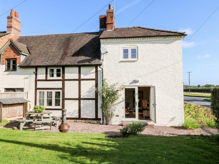 Bluebell Cottage, near Rugeley, Staffordshire. Two-bedroom cottage, with enclosed garden. Near AONB.