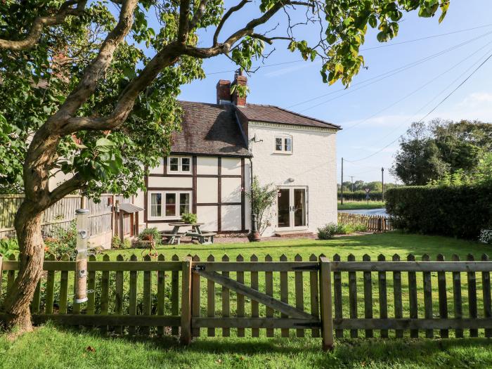 Bluebell Cottage, near Rugeley, Staffordshire. Two-bedroom cottage, with enclosed garden. Near AONB.