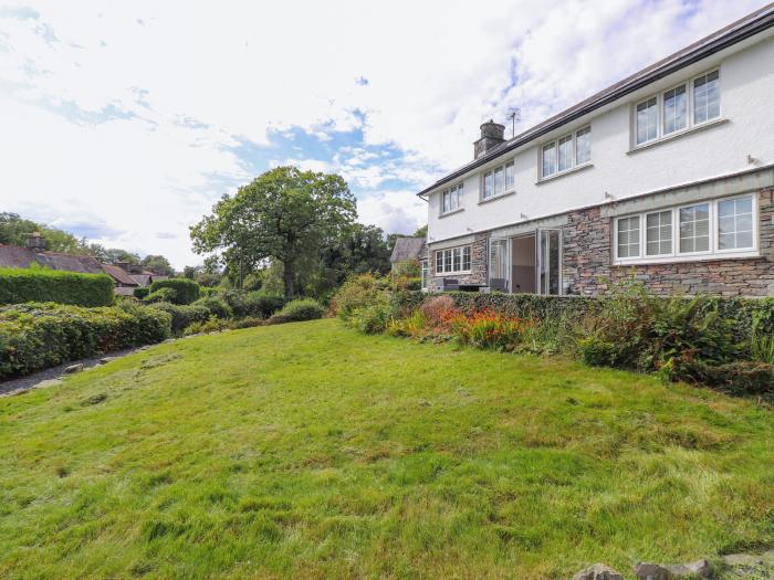 The Birches, Windermere, Cumbria. Close to a shop, a pub and a lake. Off-road parking. 4 bedrooms TV