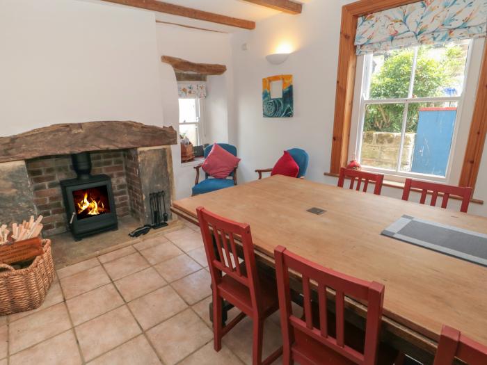 Bramble Corner Cottage, Staithes, North York Moors. In a National Park. Off-road parking. TV. 3beds.