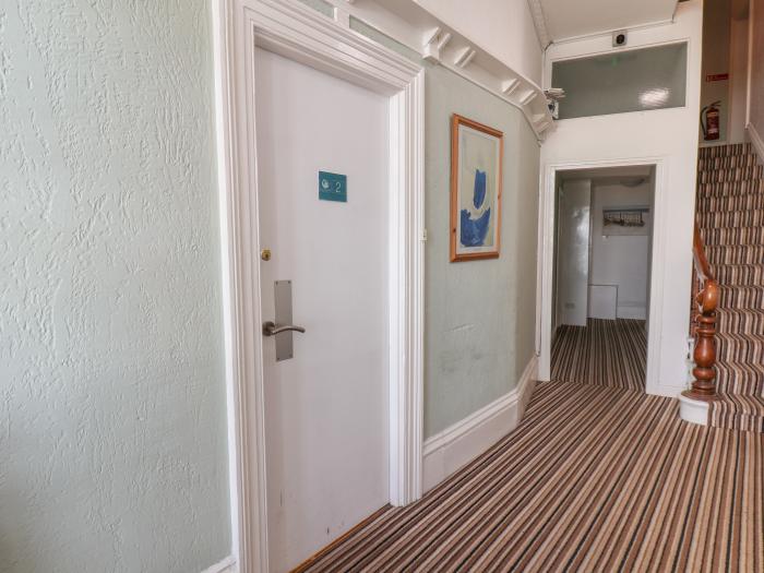 Apartment 2 Beaconsfield House, Bridlington, East Riding of Yorkshire. Close to the beach. Open plan