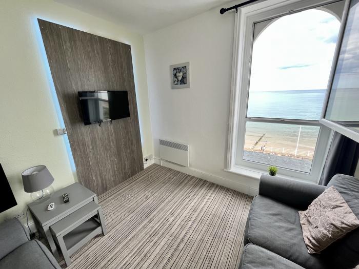 Apartment 7 Beaconsfield House, Bridlington, East Riding of Yorkshire. Close to the beach. Open plan