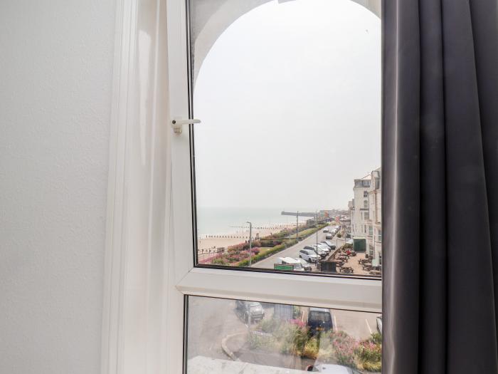 Apartment 7 Beaconsfield House, Bridlington, East Riding of Yorkshire. Close to the beach. Open plan