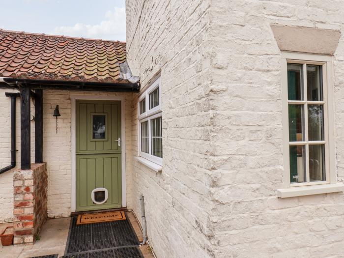 Old Mill House is in Bempton, in East Yorkshire. Four-bedroom, traditional cottage with rural views.