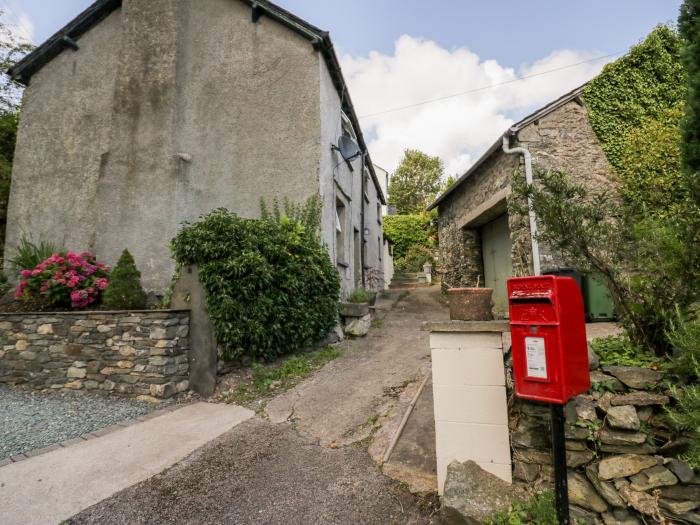 Glenside, Arrad Foot, Cumbria. Three bedrooms. Great walking location. Woodburning stove & Smart TV.