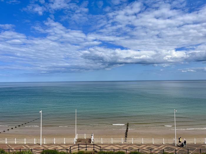 Apartment 8, Bridlington, East Riding of Yorkshire. Sea views. Open-plan. Close to a beach and shops