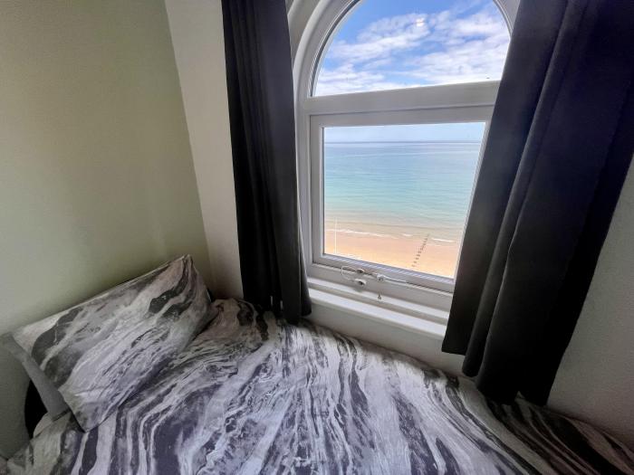 Apartment 10, Bridlington, East Riding of Yorkshire. Sea views. Open-plan. Close to beach and shops.