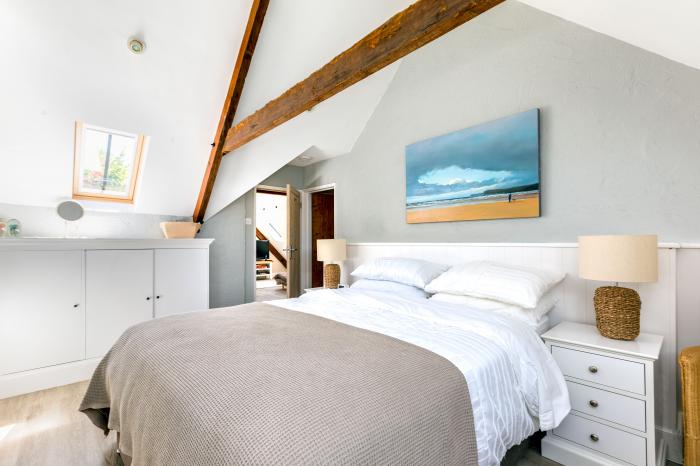 The Coach House is near Padstow, in Cornwall. Four-bedroom, stylish home with expansive garden. Pets