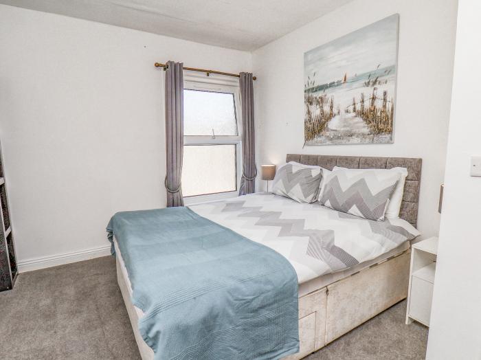 Ocean Wave, Bridlington, East Riding of Yorkshire. Close to a beach. Close to amenities. 2 bedrooms.