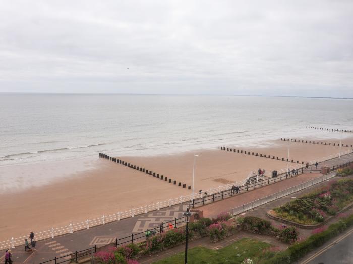 Fishermans Watch, Bridlington, East Riding of Yorkshire. Close to a beach. Close to amenities. 2bed.