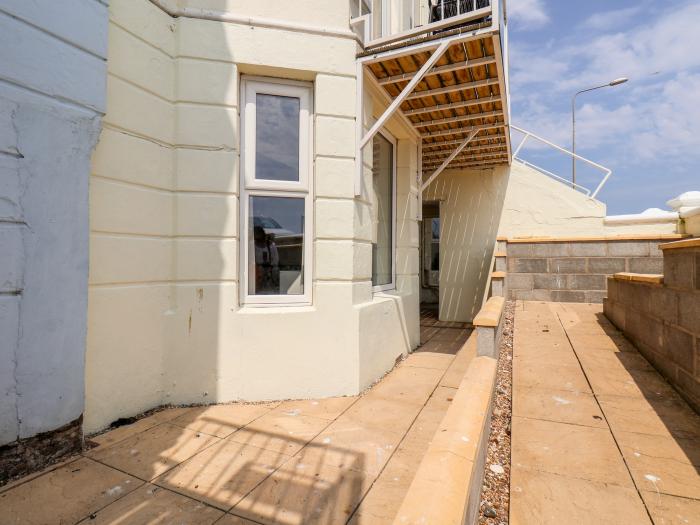 Apartment 1 Bridlington Bay, Bridlington. Sea views. Close to a beach. Smart TV. Close to amenities.