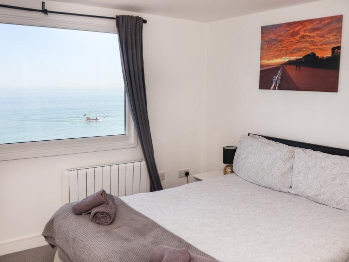 Apartment 8 Bridlington Bay, Bridlington, East Riding of Yorkshire. Sea views. Close to beach. 2bed.