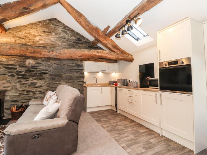 Spinners Loft, in Hawkshead, Cumbria. In Lake District National Park. Central location. Pet-friendly