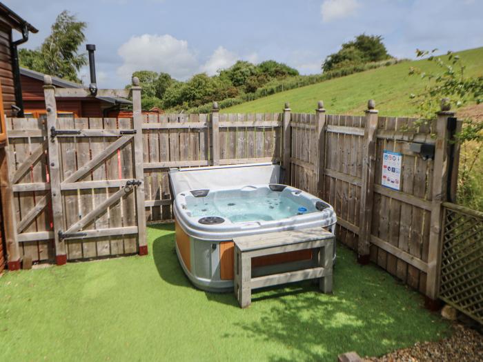 Butterfly Lodge, near Catterick, North Yorkshire. Two-bed lodge with hot tub and pet-friendly garden