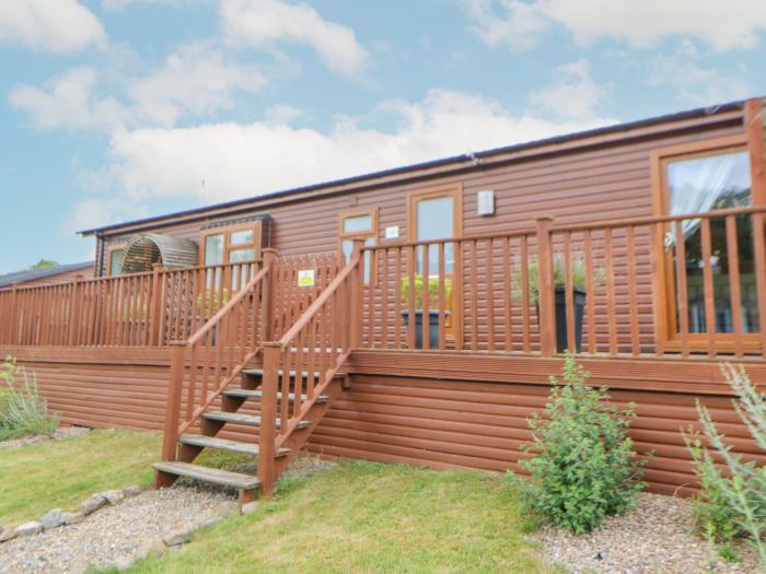 Butterfly Lodge, near Catterick, North Yorkshire. Two-bed lodge with hot tub and pet-friendly garden