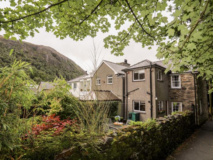 Ty Nain, Beddgelert