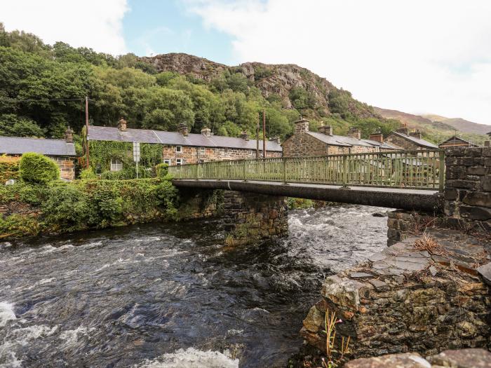 Ty Nain, Beddgelert