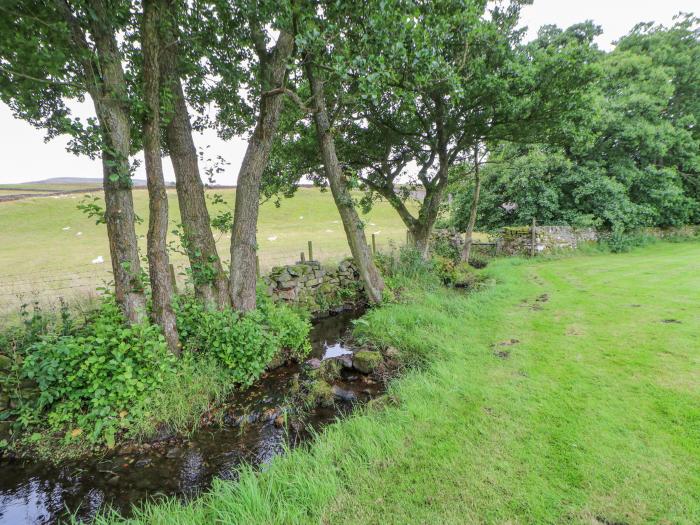 Arkle Town House in Arkle Town, Reeth, Yorkshire. In a National Park. Off-road parking. Countryside.