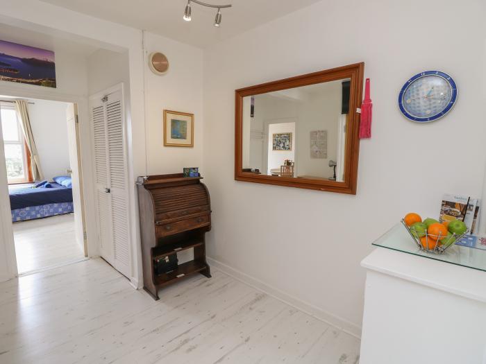 Seaview Central, Southsea, Hampshire. Sea views. Beach nearby. Roadside parking. Smart TV. Three bed