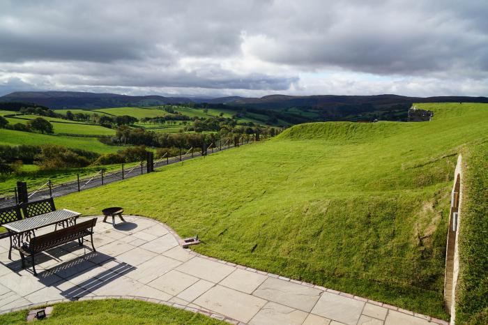 Foxes View, Rhayader, Powys, Wales. Smart TV. Ground-floor living. Countryside views. Three bedrooms