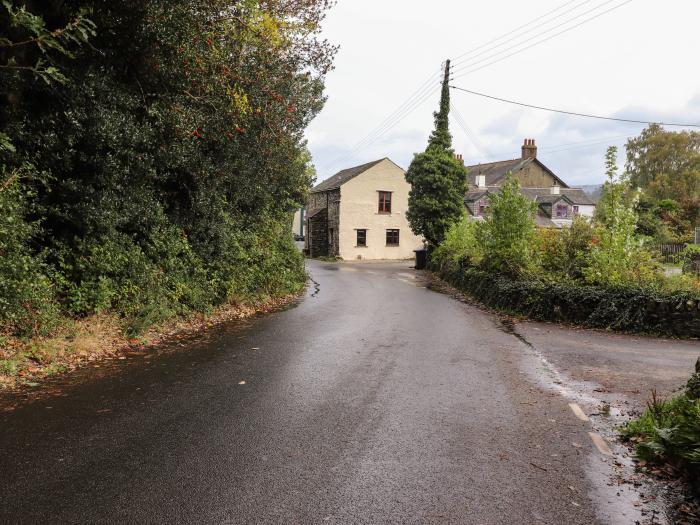 Beck Edge, Braithwaite, Cumbria. In national park. Off-road parking. Close to walks. Woodburner. TV.