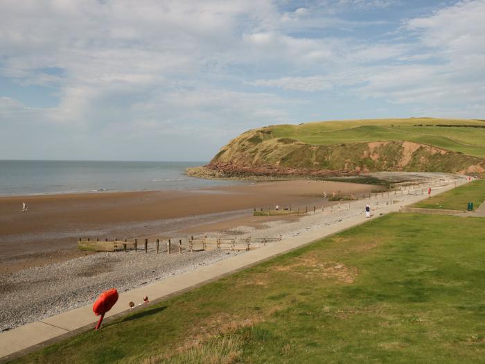 Abbey Farm House, St Bees, Cumbria. Large property sleeping 16. Pet-friendly. Off-road parking. AGA.