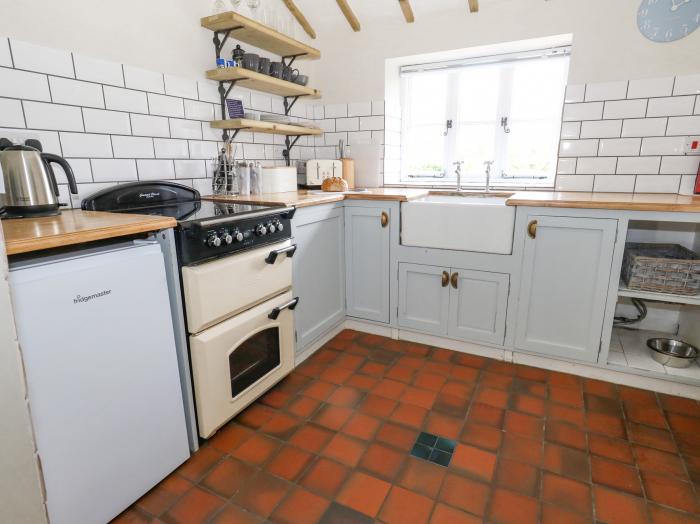 Wayside, Stoke Abbot near Beaminster, Dorset. In the Dorset AONB. Woodburning stove. Enclosed garden