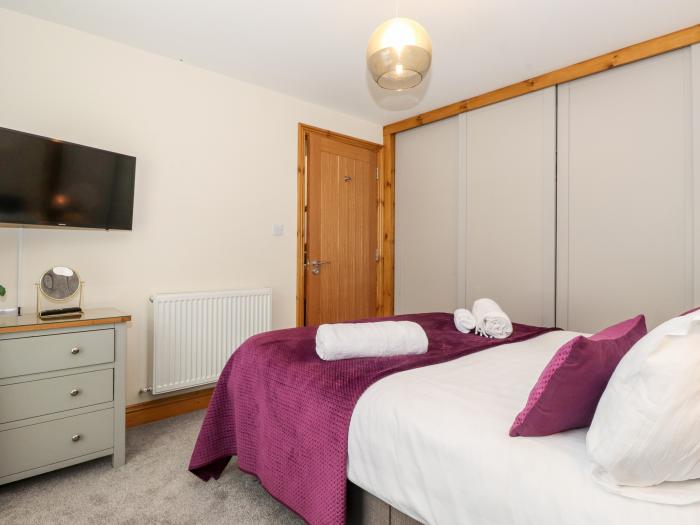 Greta View, Keswick, Cumbria. Lake District National Park. Amenities and attractions nearby. Stylish