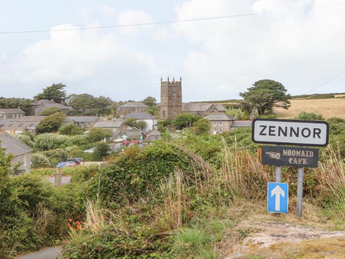 Foxglove Barn is near St Ives, Cornwall. One-bed home, ideal for couples. In AONB. Open-plan living.