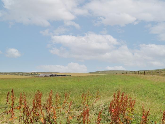 Foxglove Barn is near St Ives, Cornwall. One-bed home, ideal for couples. In AONB. Open-plan living.