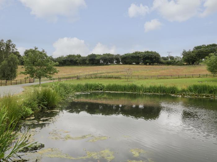 Walnut Cottage is near Ross-On-Wye, Herefordshire. One-bed barn conversion ideal for a couple. Rural