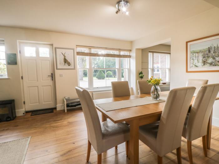 Aluph House is near Wye, in Kent. Two-bedroom cottage with shared garden and tennis court. Near AONB