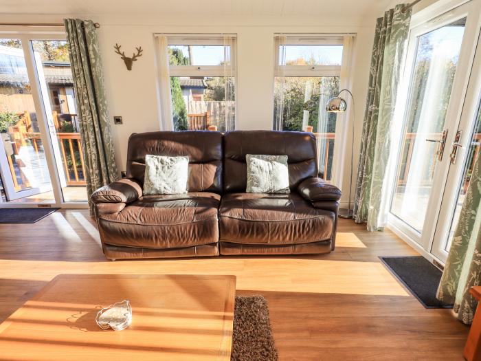 Pippin Lodge near Cartmel, Cumbria. One-bedroom lodge, ideal for couples. Pet-friendly. Contemporary