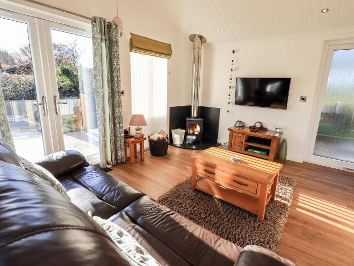 Pippin Lodge near Cartmel, Cumbria. One-bedroom lodge, ideal for couples. Pet-friendly. Contemporary