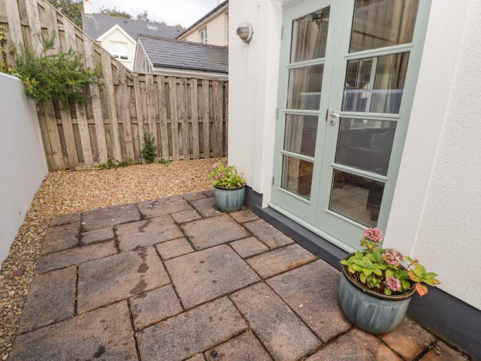 3 Strawberry Close, Little Haven, Pembrokeshire. In National Park. Close to beach. Off-road parking.