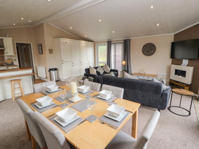 Lakeside 20, Warton near Carnforth, Lancashire. Open plan. Ground-floor living. Smart TV. Parking x2