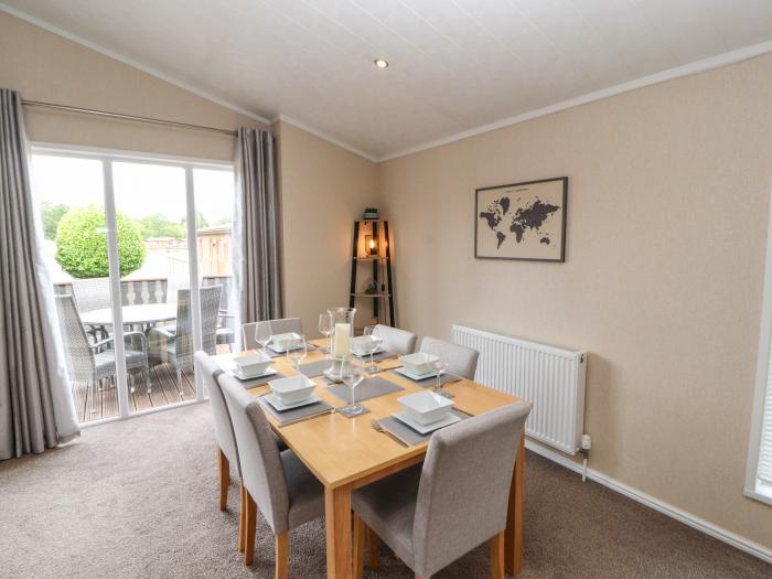 Lakeside 20, Warton near Carnforth, Lancashire. Open plan. Ground-floor living. Smart TV. Parking x2