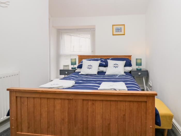 Bay Cottage No 7 in Morecambe, Lancashire. Two-bedroom home near amenities and beach. Hot tub. Pets.