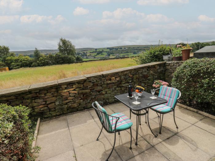 Marsh Cottage in Oxenhope, West Yorkshire. Two-bedroom cottage enjoying rural views. Private garden.