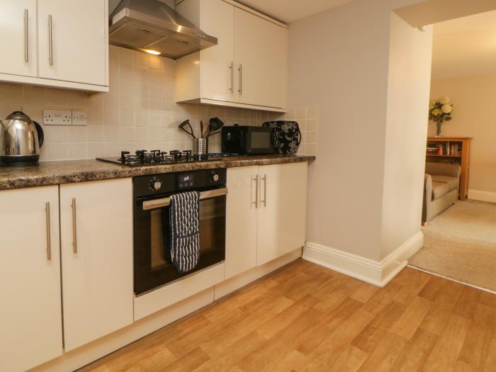 Apartment 30 Trinity Mews in Torquay, Devon. Ground-floor apartment, ideal for families. Near beach.