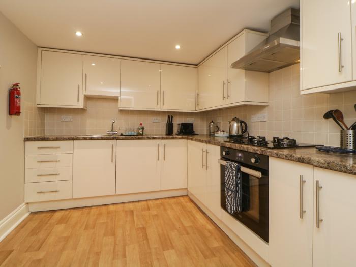 Apartment 30 Trinity Mews in Torquay, Devon. Ground-floor apartment, ideal for families. Near beach.