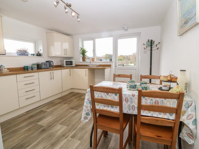 The Bell Apartment Cemaes Bay, Anglesey. Close to amenities and a beach. Near an AONB. Pet-friendly.