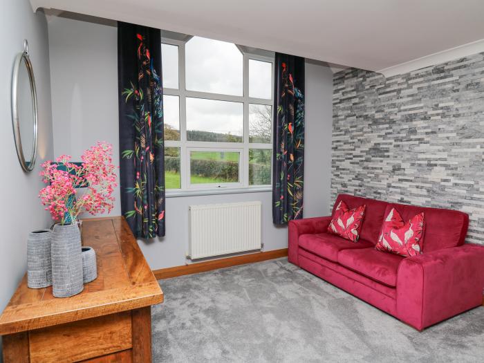 Parc Y Deri in Rhos-y-garth near Aberystwyth, Ceredigion. Hot tub. Large. Off-road parking. Families