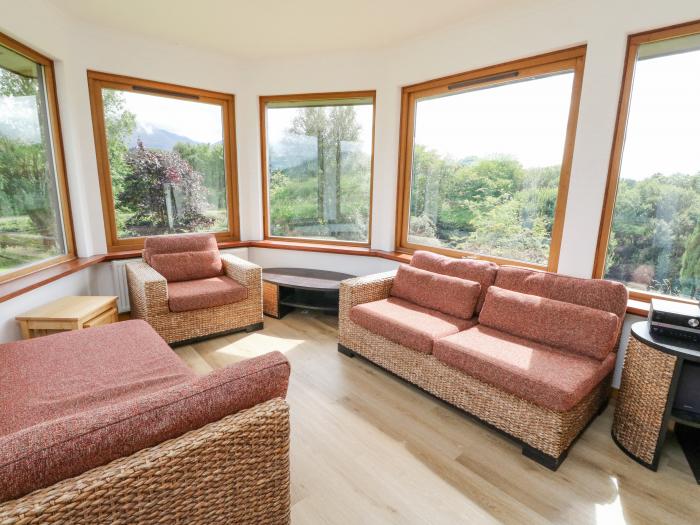 Maybank, Scottish Highlands. Four-bedroom home with mountain views. Pets welcome.